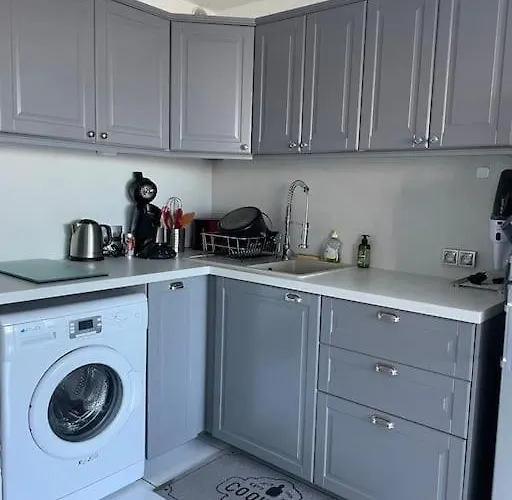 Superbe 6 Personnes Avec Piscine Secteur Richelieu, A 400m De La Et A 650m Du Centre Port *