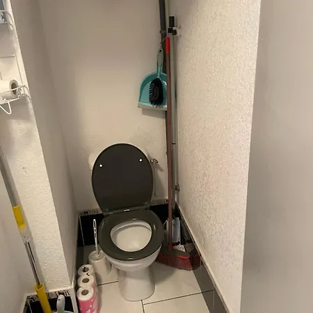 Superbe 6 Personnes Avec Piscine Secteur Richelieu, A 400m De La Et A 650m Du Centre Port *